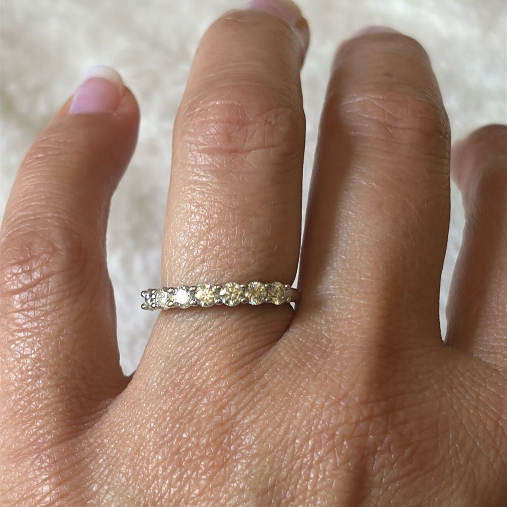 NEW .70 Carat Moissanite Diamond Band S925 Sterling Silver Ring - Picture 4 of 7